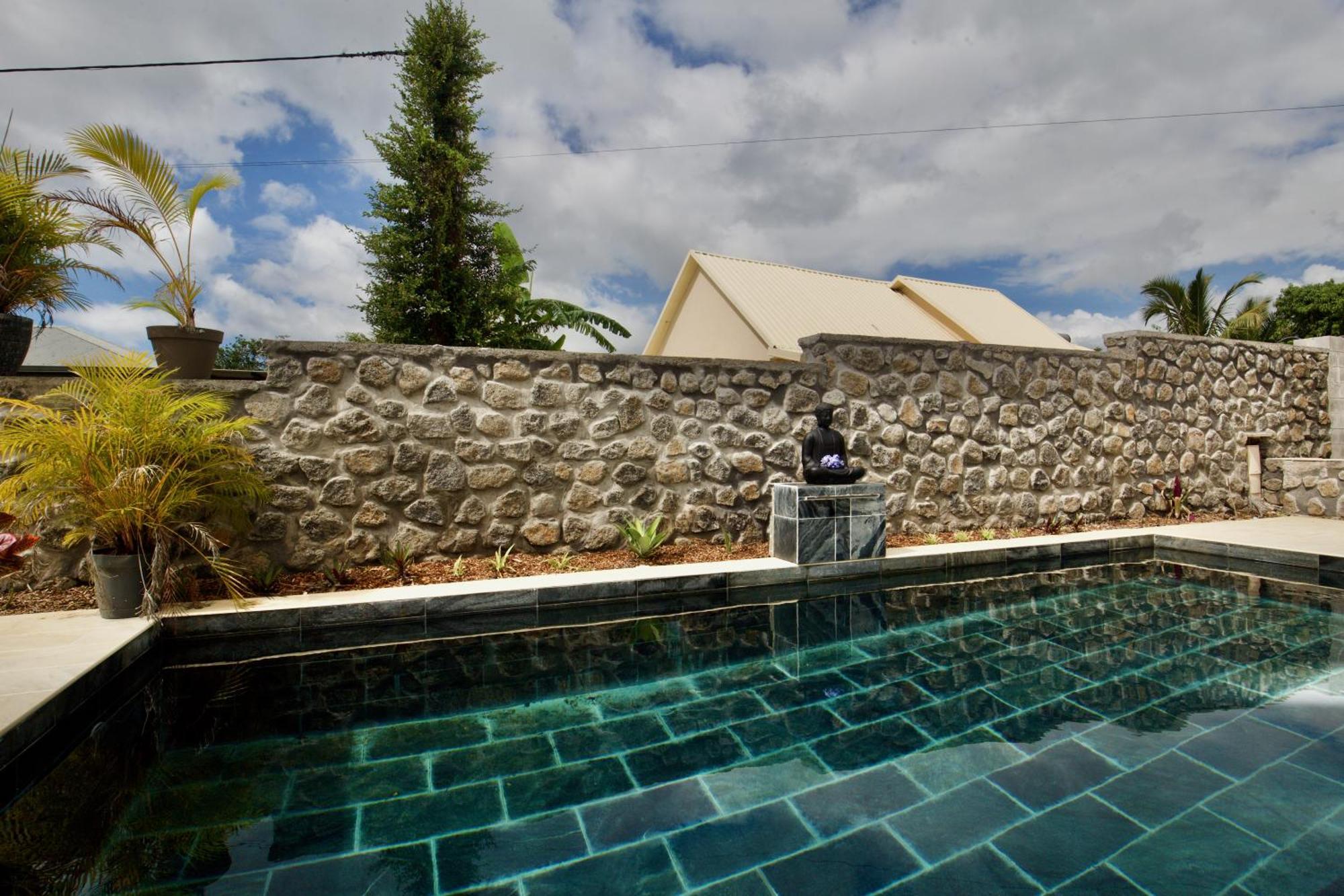 Le Beau Vallon 1- Jacuzzi Privatif Et Piscine Chauffee Partagee Saint-Benoît 외부 사진